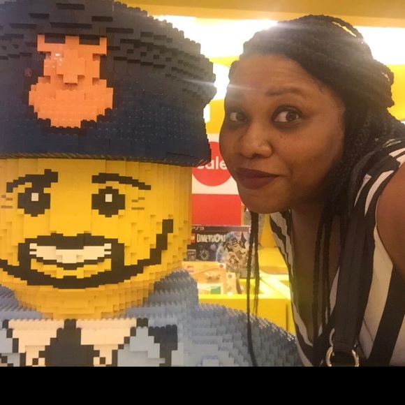 Meet your Posher, Tracie - Picture 1 of 5